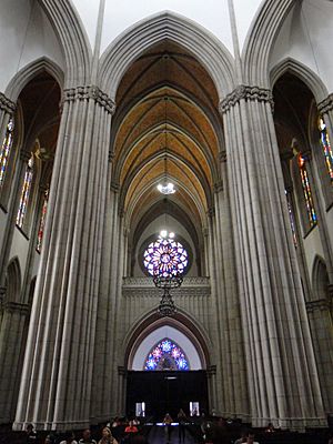 Archivo:Sao Paulo Cathedral-2