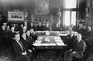 Archivo:UNSW first council meeting
