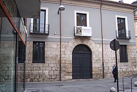 02 Valladolid Casa Revilla Lou.jpg