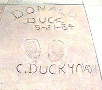 Archivo:1993 06 theatre donald duck