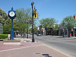 Brant Street in Downtown Burlington, Ontario.jpg