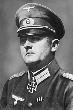 Bundesarchiv Bild 183-2003-1112-500, Dietrich v. Choltitz-2.jpg