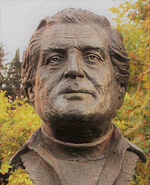 Busto Manuel Viola Zgz.jpg