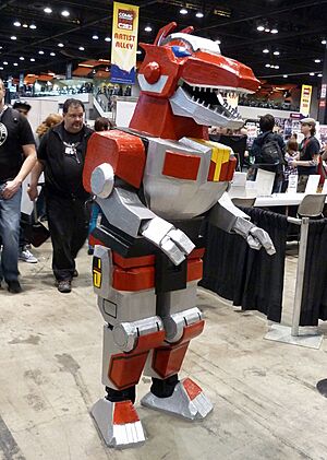 Archivo:C2E2 2013 - Tyrannosaurus Dinozord (8700954482)