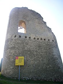 Archivo:Castell de la Tossa de Montbui 2