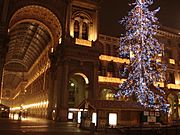Archivo:DSC01925 Luci natalizie a piazza Duomo - Milano - Foto di G. Dall'Orto - 28-12-2006