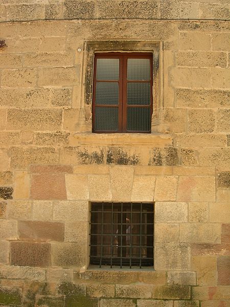 E17 Finestrals de la Casa de la Vila