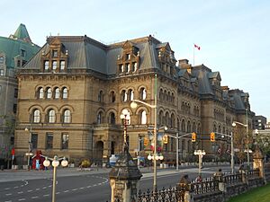 Archivo:Edifice Langevin - 05