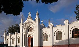 Entrada al cementerio.jpg