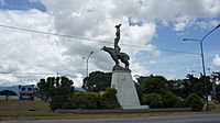 Archivo:Estatua de María Lionza en Chivacoa, Yaracuy, Venezuela.
