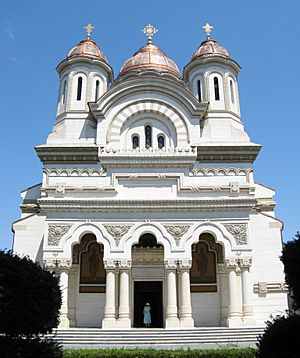 Archivo:Galati cathedral