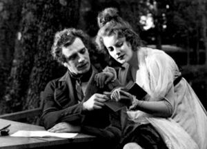 Archivo:Greta Garbo in Gösta Berlings Saga 1924 cropped