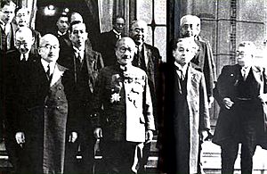 Archivo:Hideki Tōjō Cabinet 19411018 2