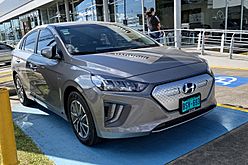 Archivo:Hyundai Ioniq EV CRI 03 2021 7547
