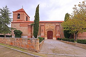 Archivo:Iglesia parroquial de San Miguel Arcángel en Tarazona de Guareña