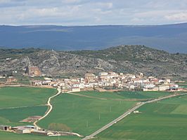 Vista de Piedramillera y la Sierra de Santiago de Lóquiz