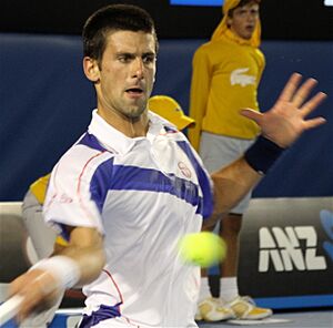 Archivo:Novak Djokovic at the 2011 Australian Open3