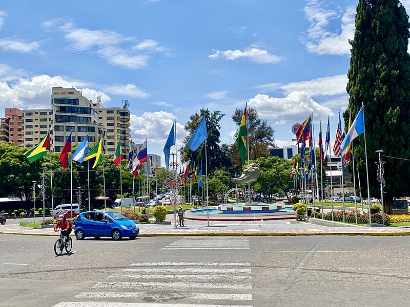 Plaza de las banderas, Cochabamba