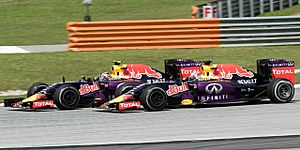 Archivo:Red Bull duo 2015 Malaysia Race 2