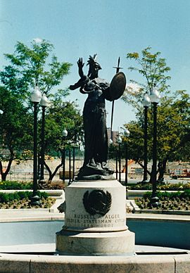 Russell Alger Memorial Fountain by Daniel Chester French and Henry Bacon (1921) in Detroit, Michigan.jpeg