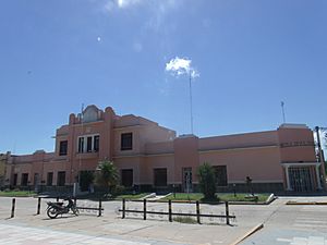 Archivo:Sede de la Municipalidad de Charata