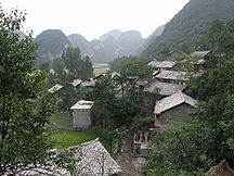 Archivo:Shitoucun,Longtanzhen,Guizhou,China