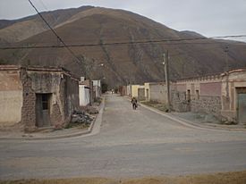 Archivo:Volcán (Jujuy) 089