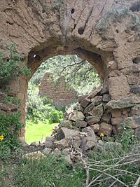 Archivo:Yanaca Iglesia Parancay 2