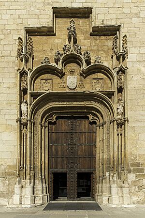 Archivo:Alcala cathedral 2023 - western portico