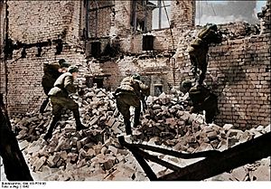 Archivo:Bundesarchiv Bild 183-R74190, Russland, Kesselschlacht Stalingrad Recolored