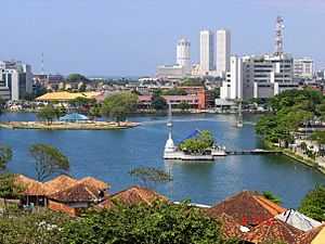 Archivo:Colombo - Lake