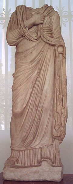 Escultura femenina romana (M.A.N.) 01