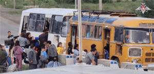 Archivo:Ethnic Armenians of Nagorno-Karabakh seeking refuge due to attacks by Azerbaijani armed forces