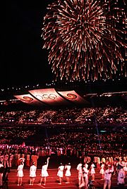 Archivo:Fireworks at the closing ceremonies of the 1988 Summer Games
