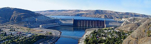 Archivo:Grand Coulee Dam panorama