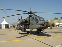 Archivo:Greek AH-64A+ Apache (2)