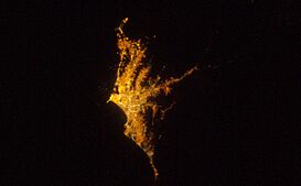 Archivo:ISS030-E-286160 (cropped)
