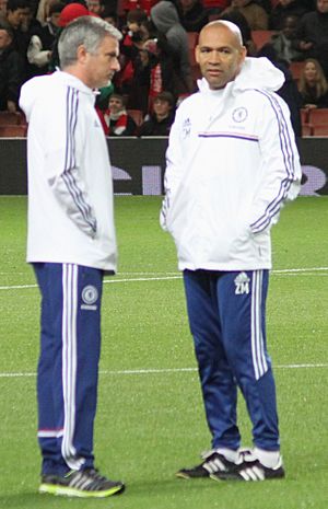Archivo:Jose Mourinho and Jose Morais