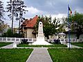 Monumentul eroilor - Chitila. 2011.05.01