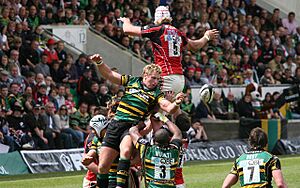 Northampton Saints vs Saracens - GP 16th May 2010 - Wilson line-out take.jpg