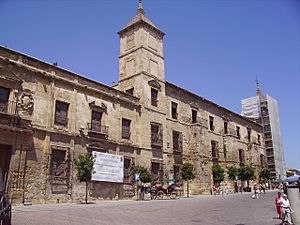 Archivo:Palacio Episcopal de Córdoba