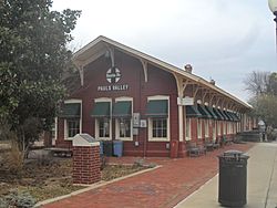 Pauls Valley Santa Fe Depot.jpg
