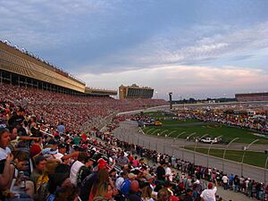 Archivo:Prerace Events at the 2009 Pep Boys Auto 500