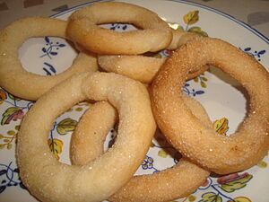 Archivo:Rollets d'anís d'Els Ivarsos, reposteria popular de La Serra d'en Galcerán)