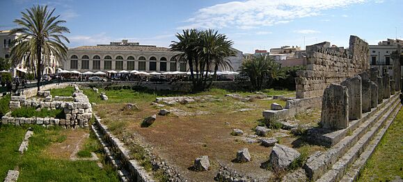 Ruínas do Templo de Apolo (2454434481)