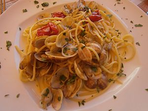 Archivo:Spaghetti alle vongole napolitano