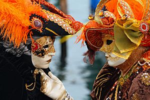Archivo:Venice Carnival - Masked Lovers (2010)