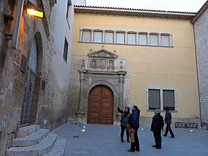 Archivo:345 Col·legi de Sant Jordi i Sant Domènec (Tortosa)