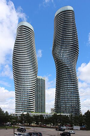 Archivo:Absolute Towers Mississauga. South-west view