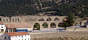 Archivo:Acueducto de Morella